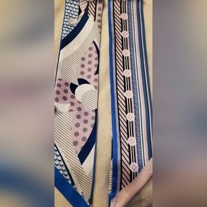 Skinny Bag Twilly, Hairtie, Elegant Red and Black Patterned Scarf